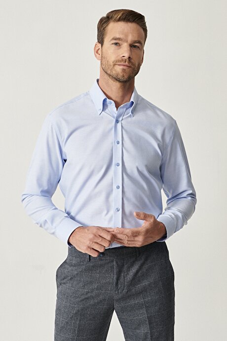 Slim Fit Dar Kesim Düğmeli Yaka Oxford Açık Mavi Gömlek resmi
