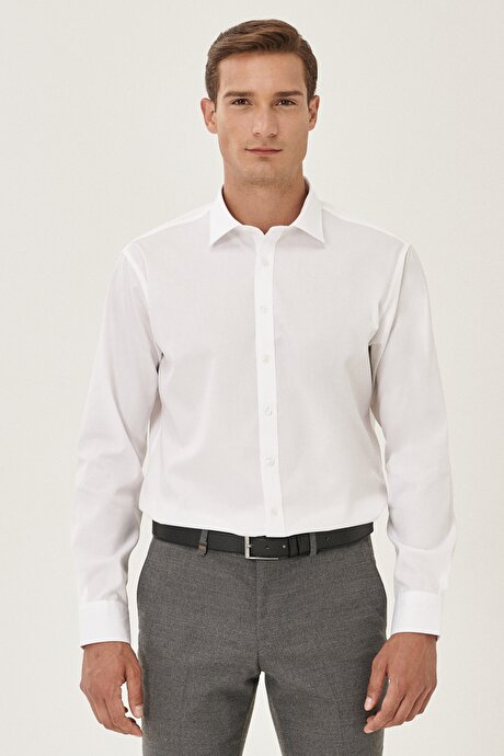 Ütü Gerektirmeyen Non-Iron Comfort Fit Geniş Kesim Klasik Yaka %100 Pamuk Beyaz Gömlek resmi