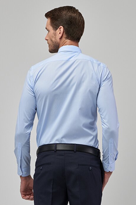 Slim Fit Dar Kesim Klasik Yaka Uzun Kollu Açık Mavi Gömlek resmi