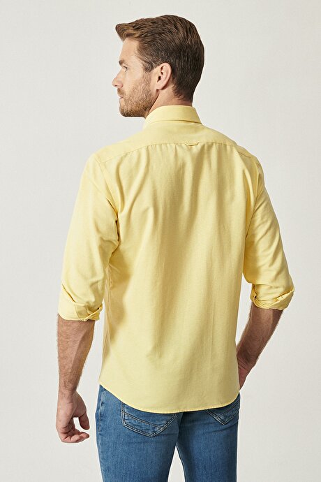 Slim Fit Dar Kesim Düğmeli Yaka Pamuklu Oxford Sarı Gömlek resmi