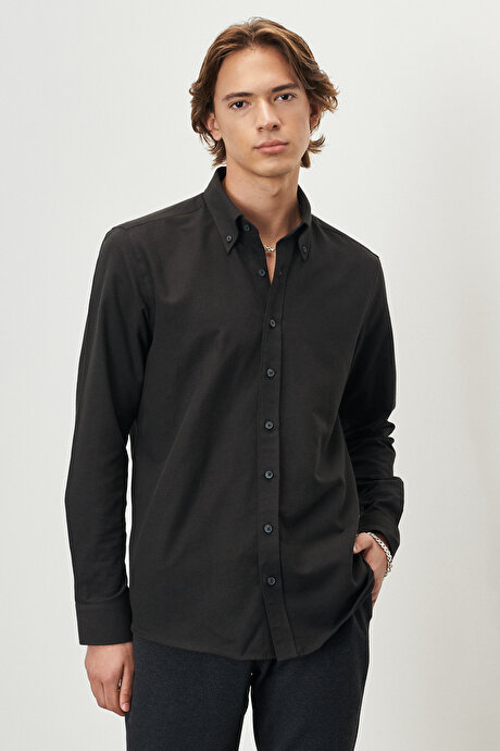 Düğmeli Yaka Tailored Slim Fit Dar Kesim Oxford Siyah Gömlek resmi