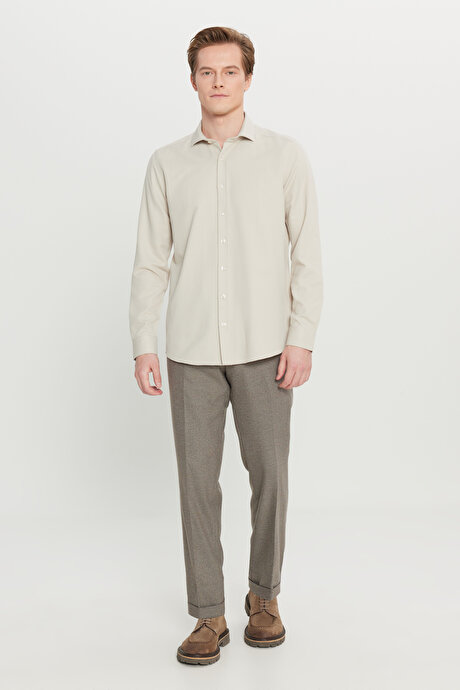 Kolay Ütülenebilir Slim Fit Dar Kesim İtalyan Yaka Armürlü Basic Bej Gömlek resmi