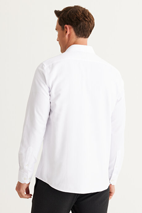 Slim Fit Dar Kesim İtalyan Yaka Armürlü Pamuklu Basic Beyaz Gömlek resmi