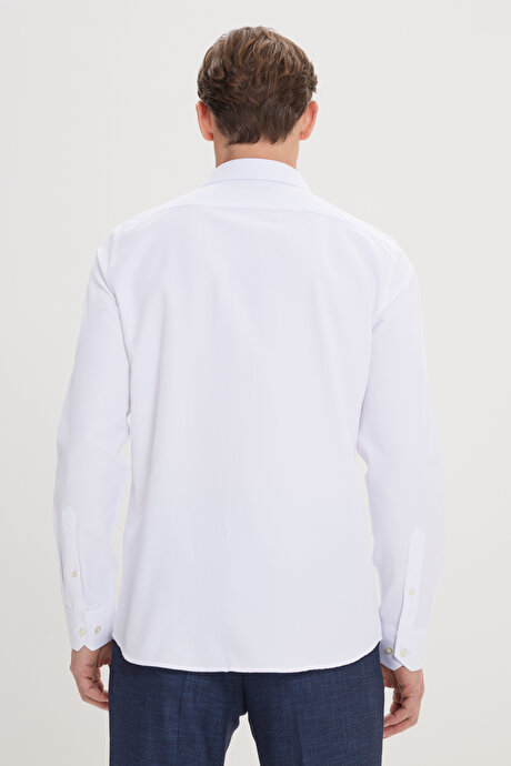 Slim Fit Dar Kesim Italyan Yaka Armürlü Pamuklu Basic Beyaz Gömlek resmi