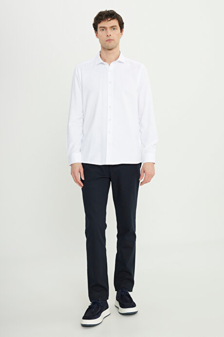 Kolay Ütülenebilir Slim Fit Dar Kesim İtalyan Yaka Armürlü Basic Beyaz Gömlek resmi