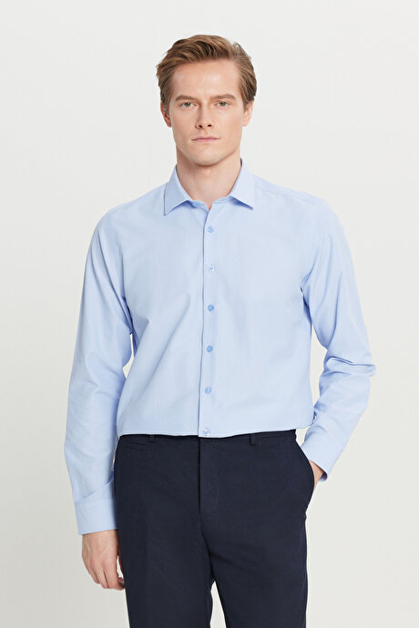 Kolay Ütülenebilir Slim Fit Dar Kesim Klasik Yaka Pamuklu Açık Mavi Gömlek resmi