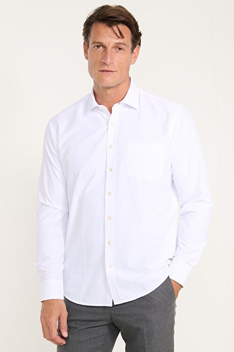 Kolay Ütülenebilir Non-Iron Pamuklu Comfort Fit Geniş Kesim Klasik Yaka Beyaz Gömlek resmi