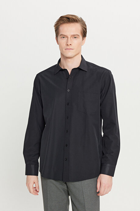 Kolay Ütülenebilir Non-Iron Pamuklu Comfort Fit Geniş Kesim Klasik Yaka Siyah Gömlek resmi
