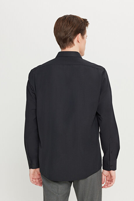 Kolay Ütülenebilir Non-Iron Pamuklu Comfort Fit Geniş Kesim Klasik Yaka Siyah Gömlek resmi