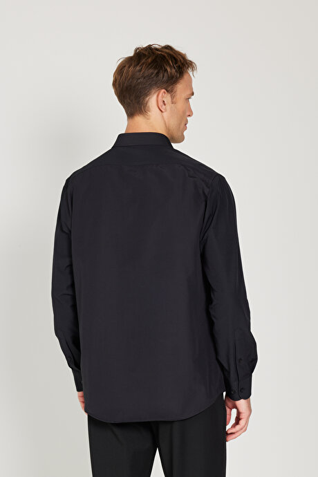 Kolay Ütülenebilir Comfort Fit Rahat Kesim Klasik Yaka Klasik Siyah Gömlek resmi