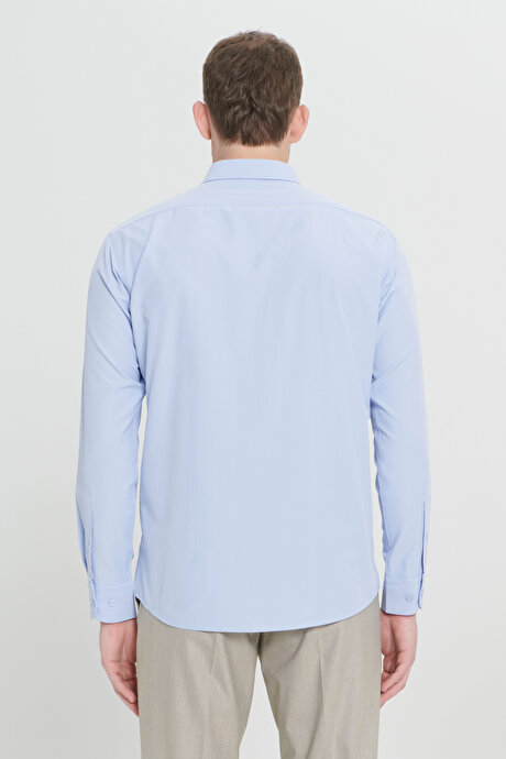 Kolay Ütülenebilir Comfort Fit Rahat Kesim Klasik Yaka Klasik Açık Mavi Gömlek resmi