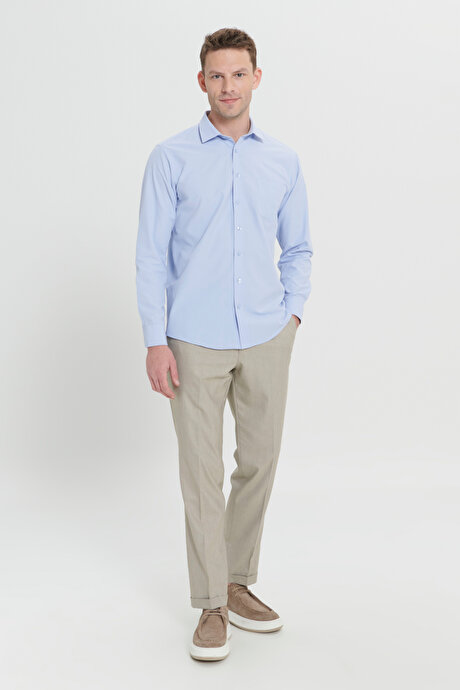 Kolay Ütülenebilir Non-Iron Pamuklu Comfort Fit Geniş Kesim Klasik Yaka Açık Mavi Gömlek resmi