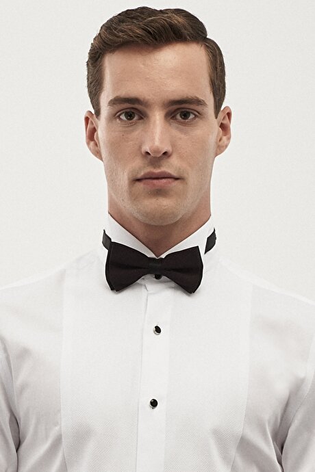 Damatlık Ata Yaka Tailored Slim Fit Beyaz Gömlek resmi
