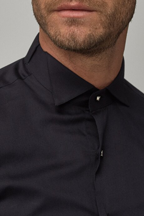 Kolay Kırışmayan Slim Fit Dar Kesim %100 Pamuk Ata Yaka Siyah Gömlek resmi