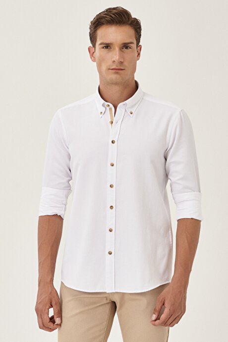Beyaz Gömlek resmi