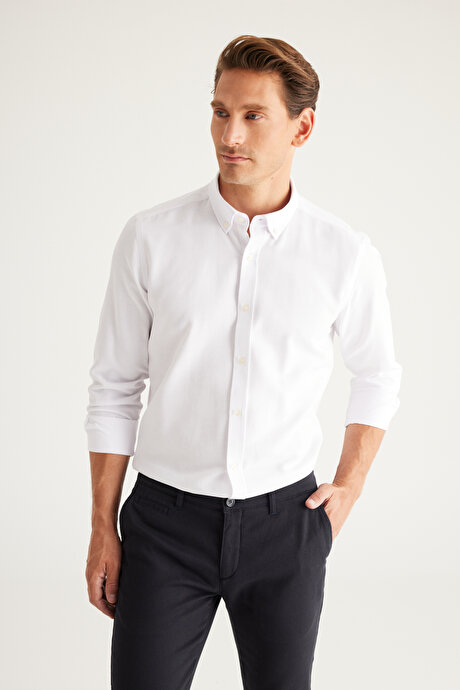 Düğmeli Yaka Kolay Ütülenebilir Pamuklu Slim Fit Dar Kesim Oxford Beyaz Gömlek resmi