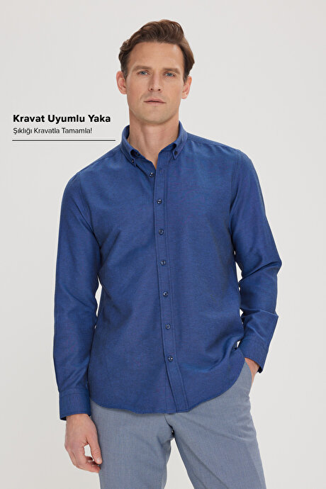 Düğmeli Yaka Kolay Ütülenebilir Pamuklu Slim Fit Dar Kesim Oxford Koyu Lacivert Gömlek resmi