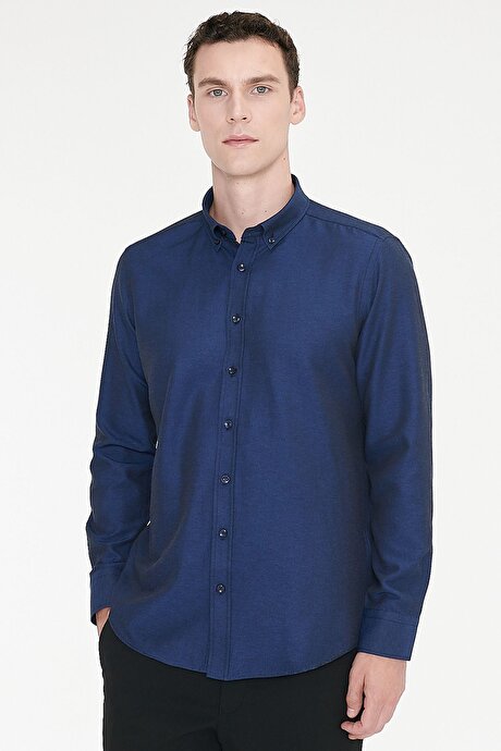 Düğmeli Yaka Kolay Ütülenebilir Pamuklu Slim Fit Dar Kesim Oxford Koyu Lacivert Gömlek resmi