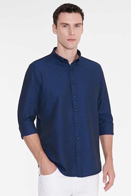 Düğmeli Yaka Kolay Ütülenebilir Pamuklu Slim Fit Dar Kesim Oxford Koyu Lacivert Gömlek resmi