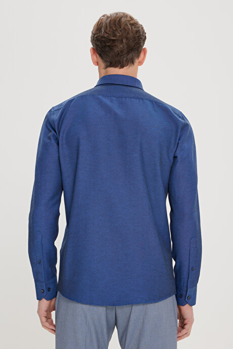 Düğmeli Yaka Kolay Ütülenebilir Pamuklu Slim Fit Dar Kesim Oxford Koyu Lacivert Gömlek resmi