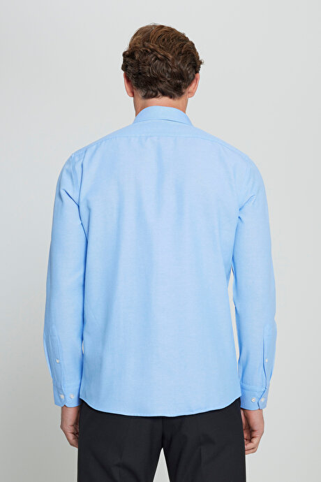 Düğmeli Yaka Kolay Ütülenebilir Pamuklu Slim Fit Dar Kesim Oxford Mavi Gömlek resmi