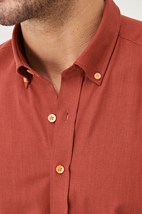 Tailored Slim Fit Dar Kesim Düğmeli Yaka %100 Pamuk Bordo Gömlek resmi