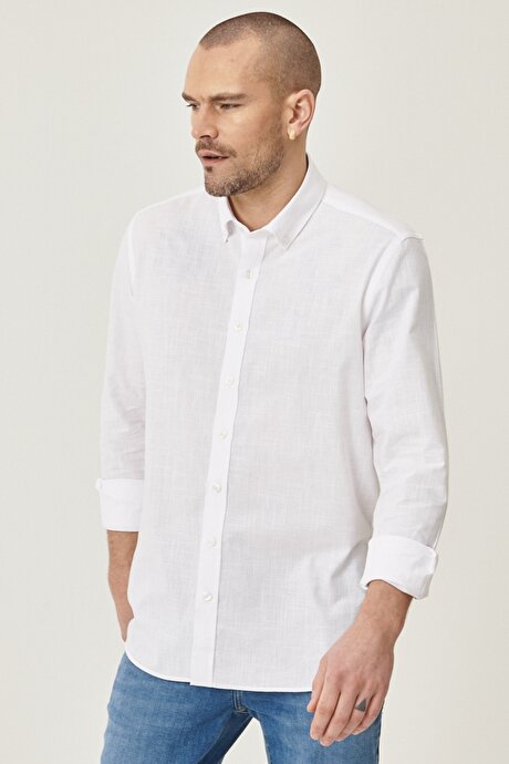 Tailored Slim Fit Dar Kesim Oxford Düğmeli Yaka Keten Görünümlü %100 Pamuk Flamlı Beyaz Gömlek resmi