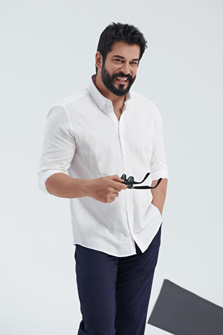 %100 Pamuk Flamlı Oxford Slim Fit Dar Kesim Düğmeli Yaka Beyaz Gömlek resmi