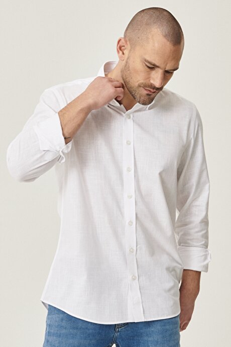 Tailored Slim Fit Dar Kesim Düğmeli Yaka %100 Pamuk Beyaz Gömlek resmi