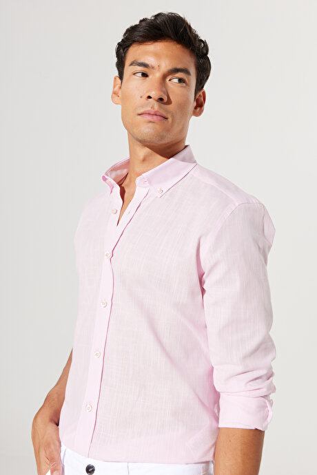 Tailored Slim Fit Dar Kesim Oxford Düğmeli Yaka Keten Görünümlü %100 Pamuk Flamlı Pembe Gömlek resmi