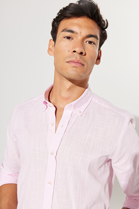 Tailored Slim Fit Dar Kesim Oxford Düğmeli Yaka Keten Görünümlü %100 Pamuk Flamlı Pembe Gömlek resmi