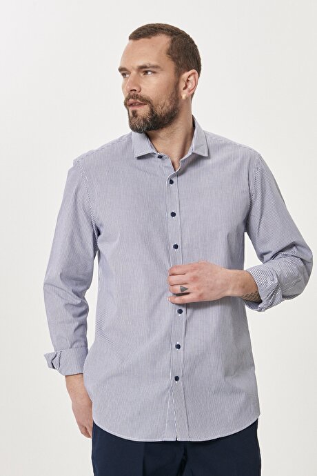 Slim Fit Dar Kesim %100 Pamuk İtalyan Yaka Beyaz-Lacivert Gömlek resmi