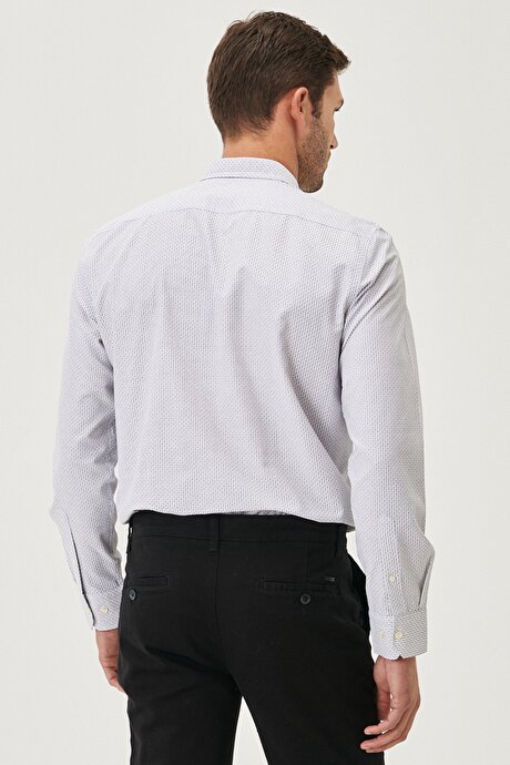 Slim Fit Dar Kesim Düğmeli Yaka Baskılı Beyaz-Siyah Gömlek resmi