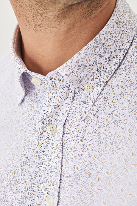 Slim Fit Dar Kesim Düğmeli Yaka Baskılı Beyaz-Açık Lacivert Gömlek resmi