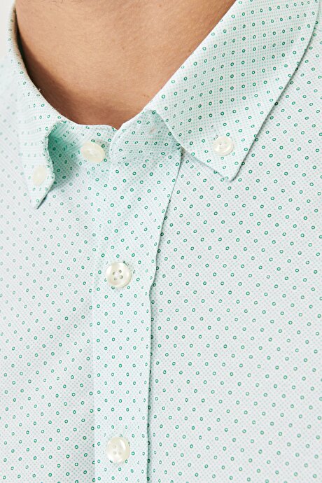 Slim Fit Dar Kesim Düğmeli Yaka Baskılı Beyaz-Yeşil Gömlek resmi