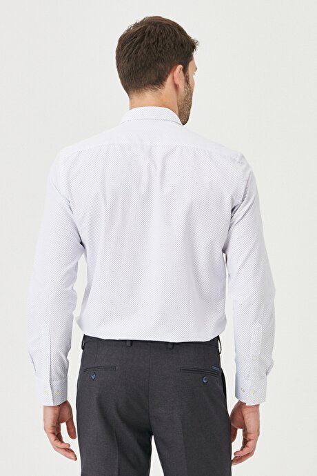 Slim Fit Dar Kesim Düğmeli Yaka Baskılı Beyaz-Siyah Gömlek resmi