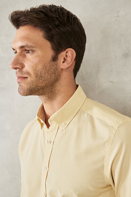 Slim Fit Dar Kesim Düğmeli Yaka Çizgili Casual Sarı Gömlek resmi