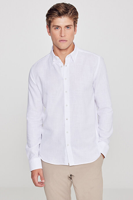 %100 Pamuk Slim Fit Dar Kesim Gizli Düğmeli Yaka Flamlı Beyaz Gömlek resmi