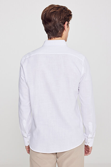 %100 Pamuk Slim Fit Dar Kesim Gizli Düğmeli Yaka Flamlı Beyaz Gömlek resmi