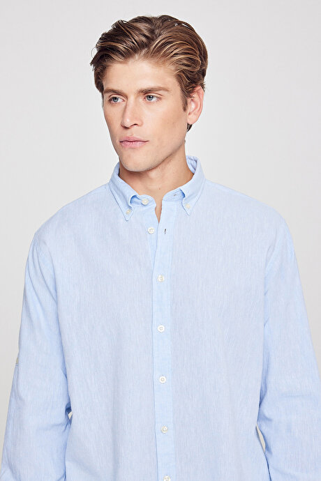 Comfort Fit Rahat Kesim Düğmeli Yaka Casual Keten Açık Mavi Gömlek resmi