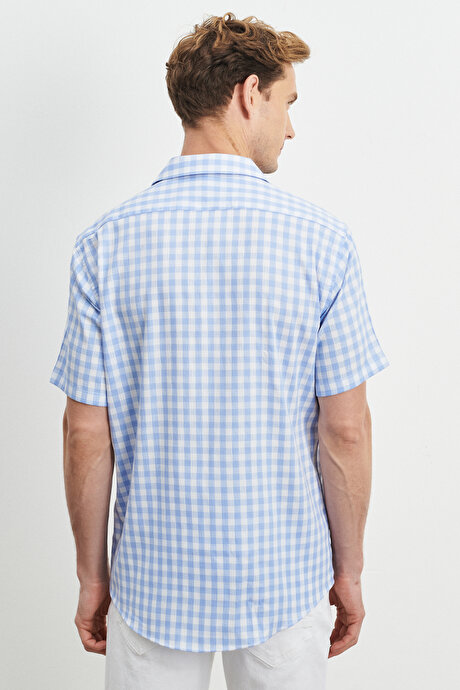 Comfort Fit Rahat Kesim Mono Yaka Kısa Kollu Beyaz-Mavi Gömlek resmi