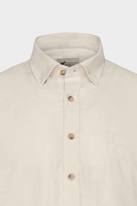Comfort Fit Rahat Kesim Gizli Düğmeli Yaka Keten Görünümlü %100 Pamuk Flamlı Bej Gömlek resmi