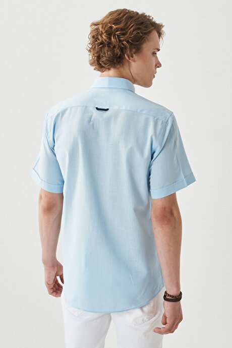 Slim Fit Dar Kesim %100 Pamuk Düğmeli Yaka Flamlı Casual Açık Mavi-Lacivert Gömlek resmi