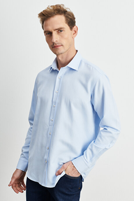 Comfort Fit Rahat Kesim Klasik Yaka Armürlü Uzun Kollu Açık Mavi Gömlek resmi