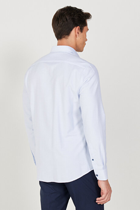 Slim Fit Dar Kesim Klasik Yaka Armürlü Pamuklu Beyaz-Lacivert Gömlek resmi