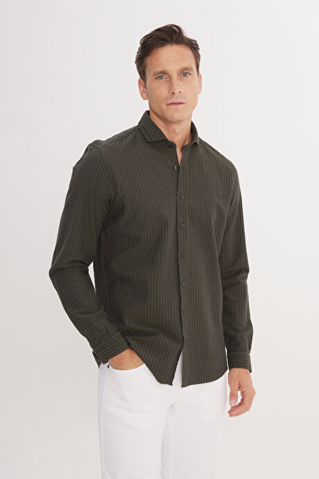 Slim Fit Dar Kesim İtalyan Yaka %100 Pamuk Gofre Haki Gömlek resmi