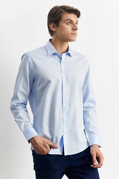 Slim Fit Dar Kesim Klasik Yaka Armürlü Açık Mavi Gömlek resmi