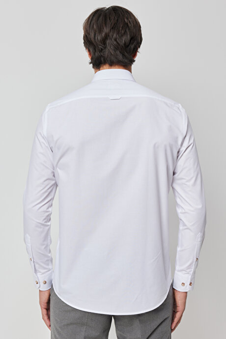 Slim Fit Dar Kesim Düğmeli Yaka Baskılı Beyaz-Bej Gömlek resmi