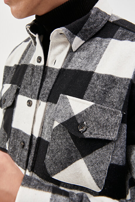 Oversize Bol Kesim Düğmeli Yaka Ekose Desenli Oduncu Siyah-Bej Gömlek Ceket resmi