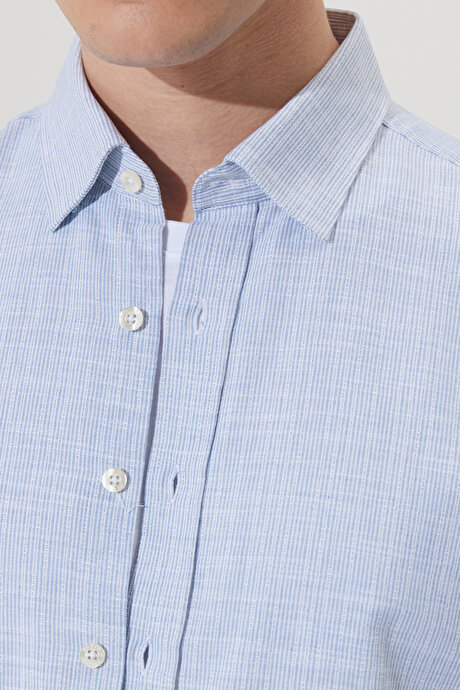 Comfort Fit Rahat Kesim Gizli Düğmeli Yaka %100 Pamuk Çizgili Açık Mavi Gömlek resmi